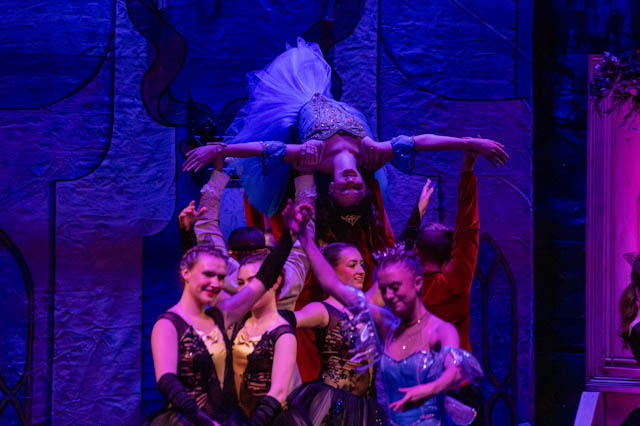 Weehawken.Cinderella