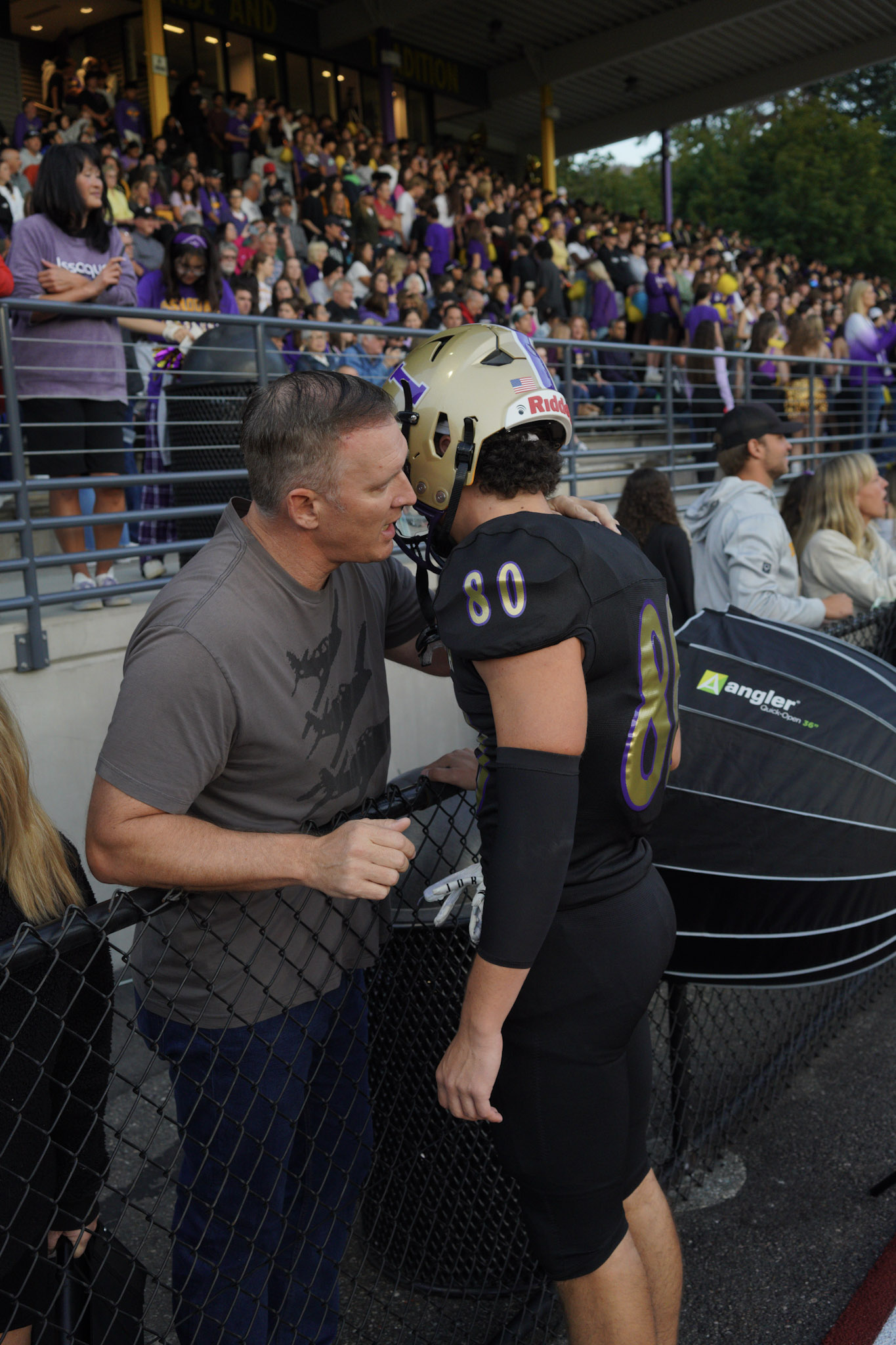 Issaquah Vs Eastlake Sept 22 2023 by FrozenFoto1